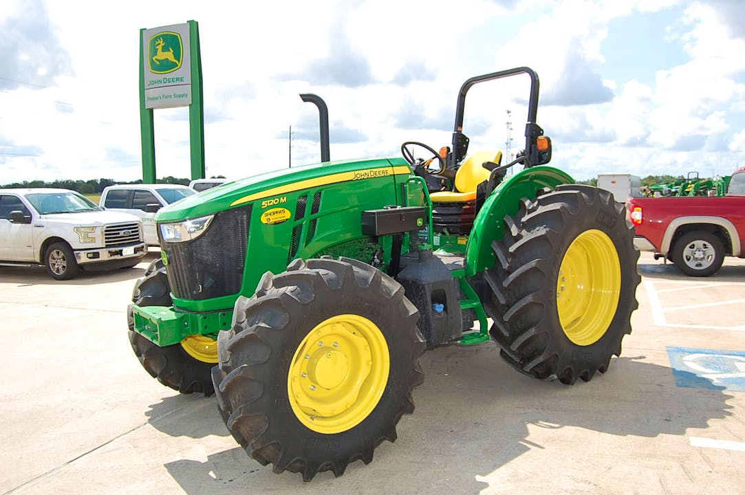 John Deere 5120M