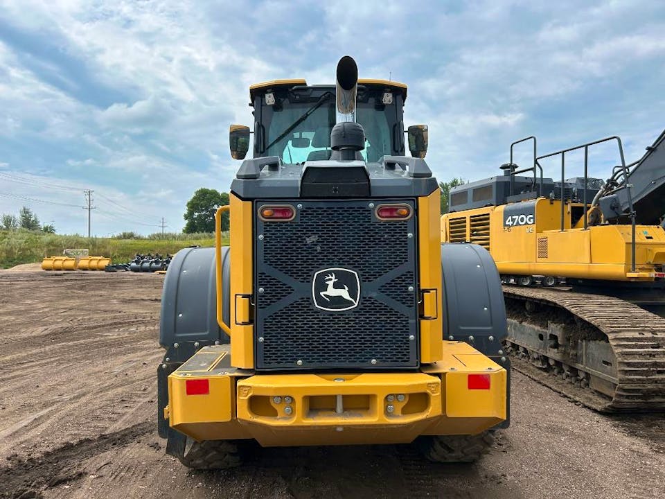 John Deere 544P