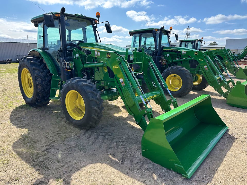 John Deere 6120E
