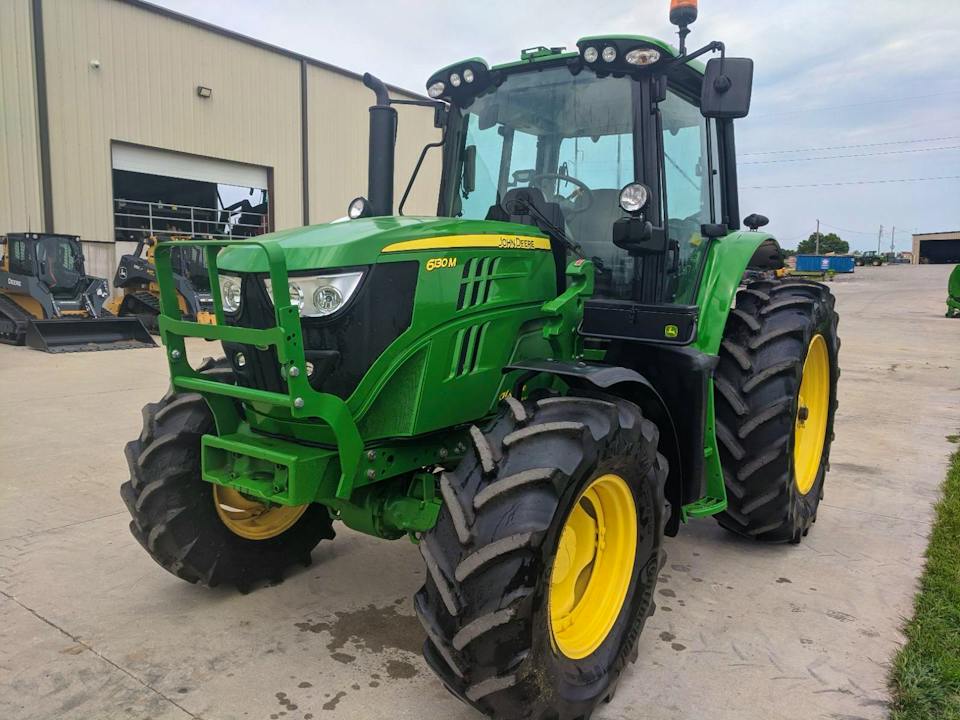 John Deere 6130M