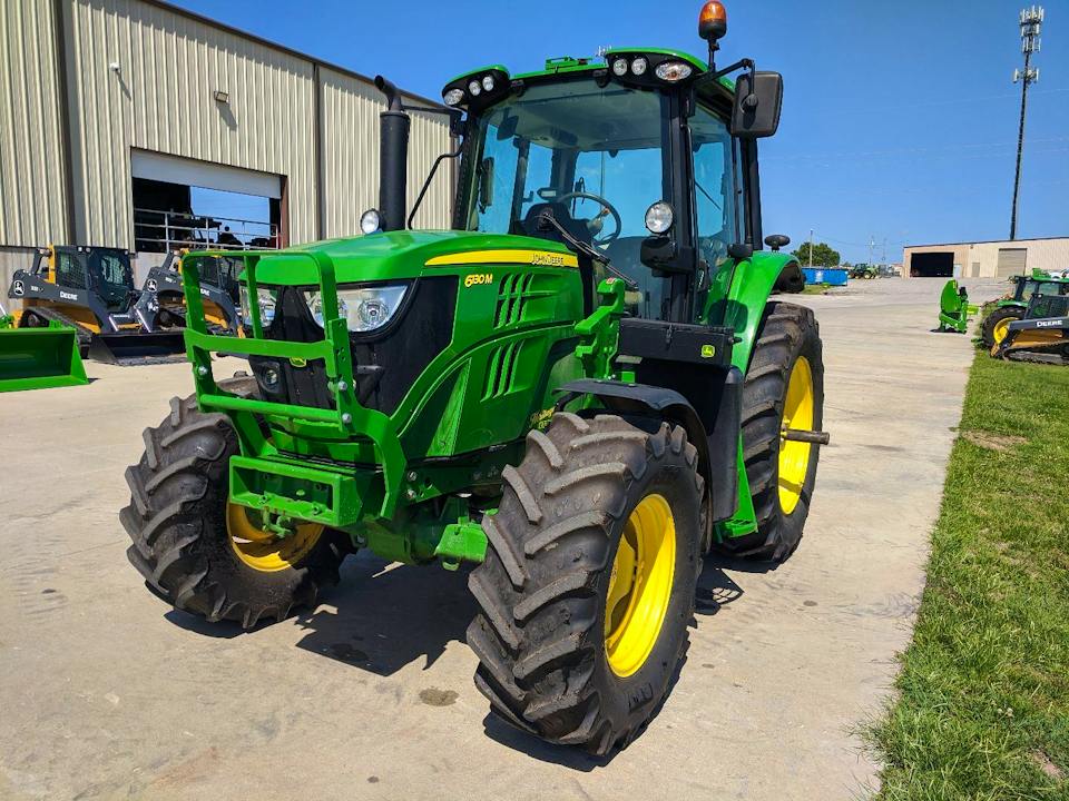 John Deere 6130M