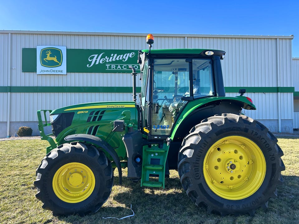 John Deere 6130M