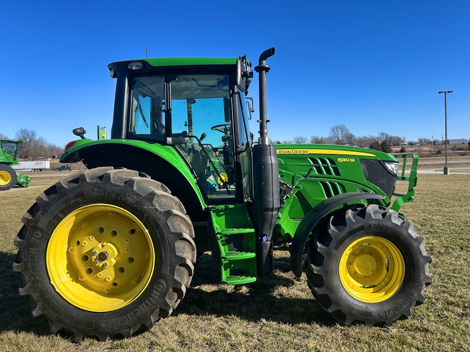 John Deere 6130M