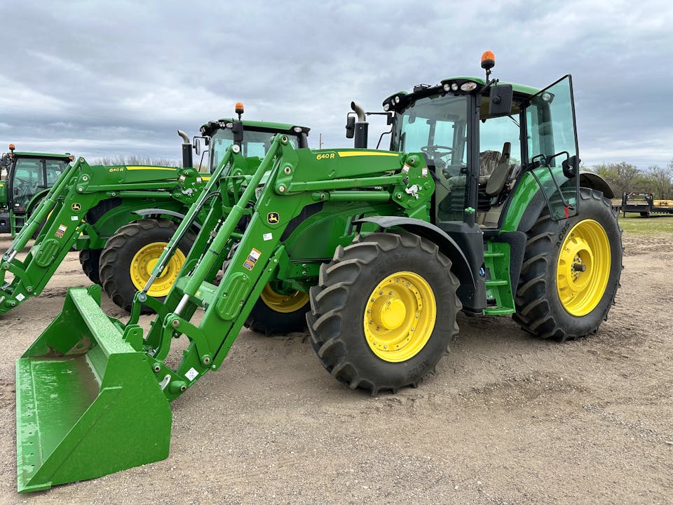 John Deere 6145M