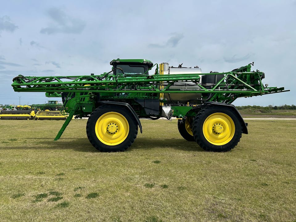 John Deere 616R