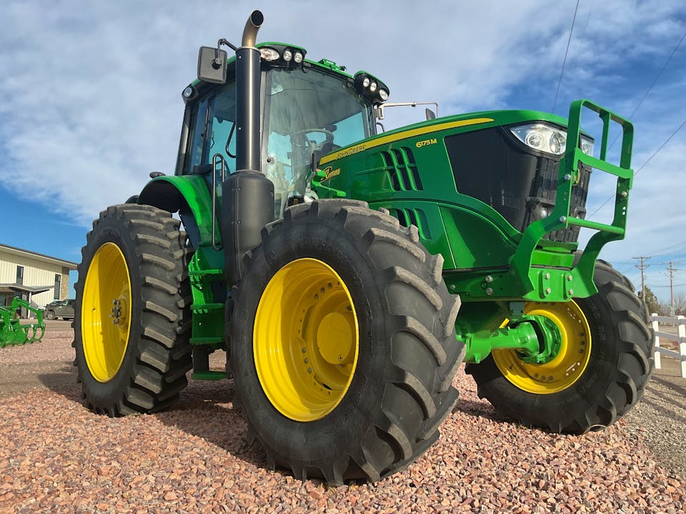 John Deere 6175M