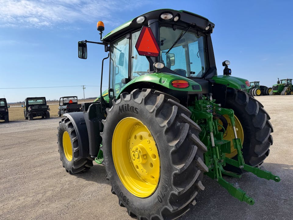 John Deere 6M 125