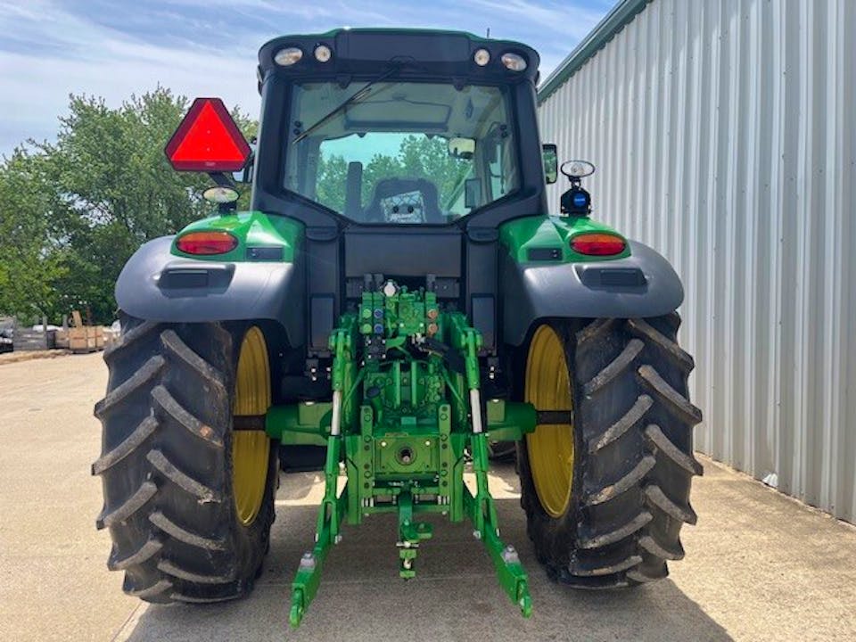 John Deere 6M 125