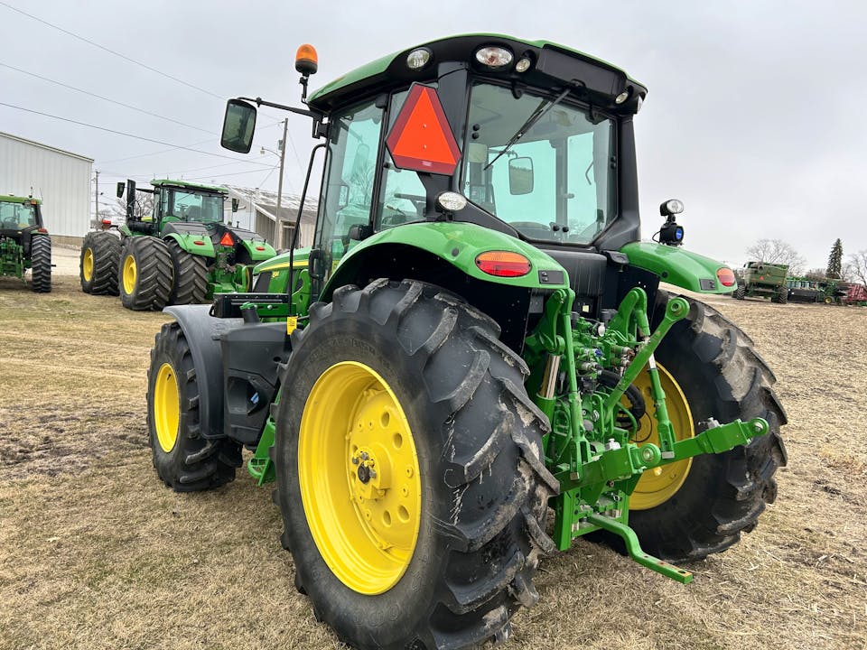 John Deere 6M 130