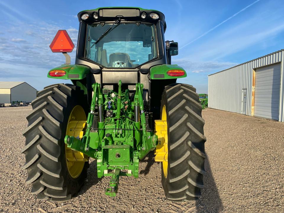 John Deere 6M 180