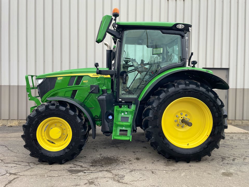 John Deere 6R 140