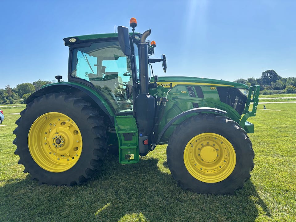 John Deere 6R 145