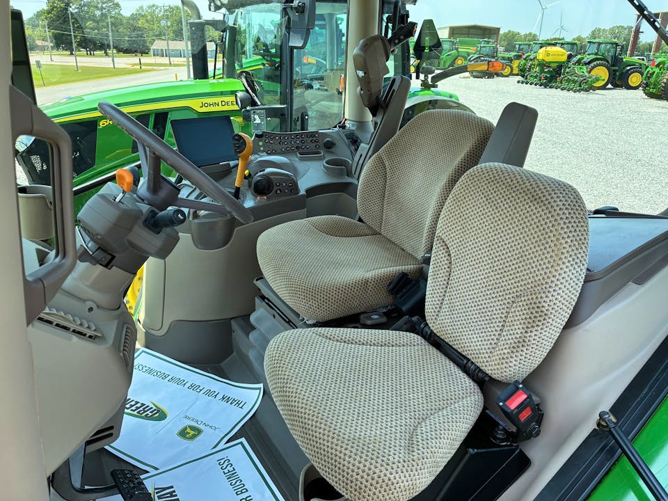 John Deere 6R 175