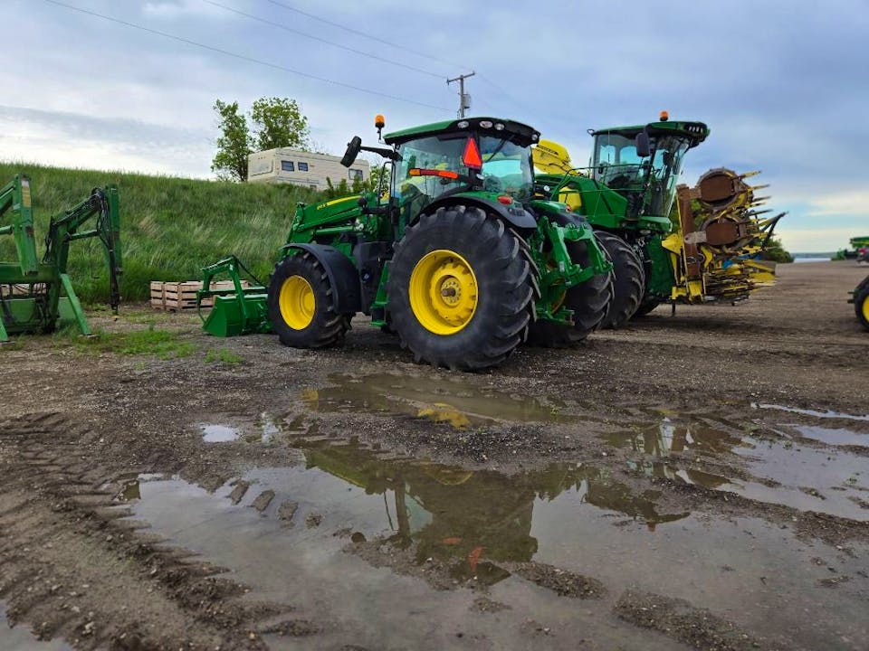 John Deere 6R 195