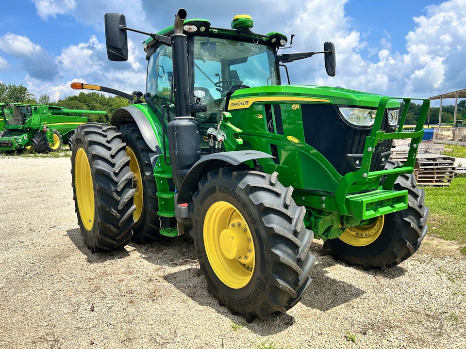 John Deere 6R 215