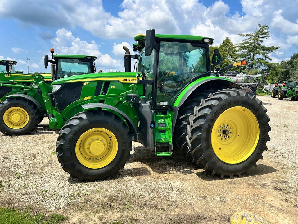 John Deere 6R 215