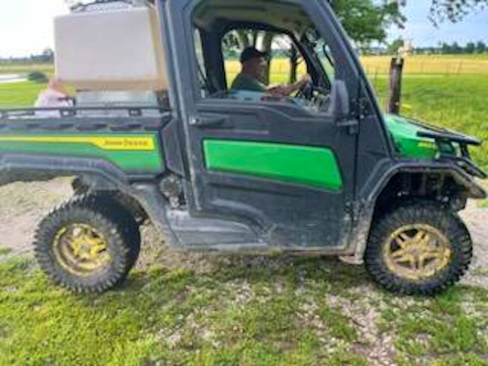 John Deere 845M