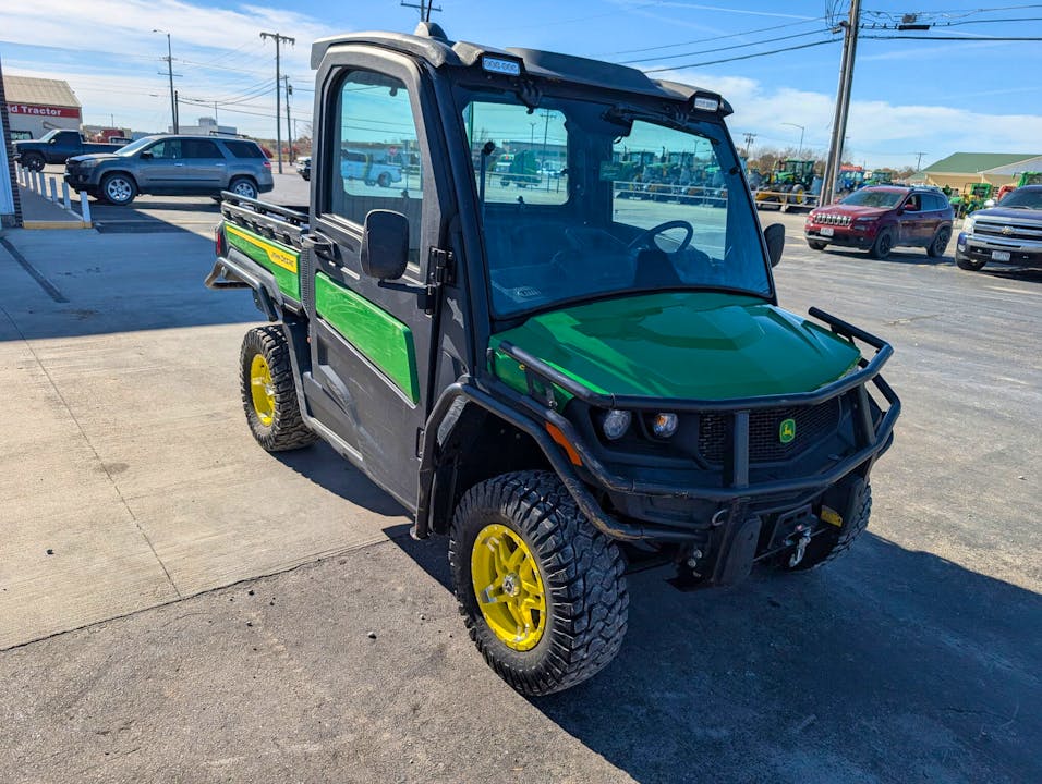 John Deere XUV845M