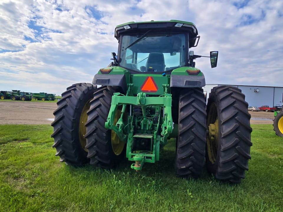 John Deere 8R 250