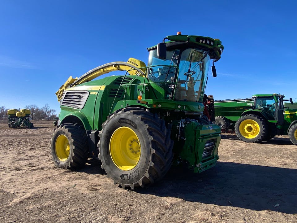 John Deere 9700