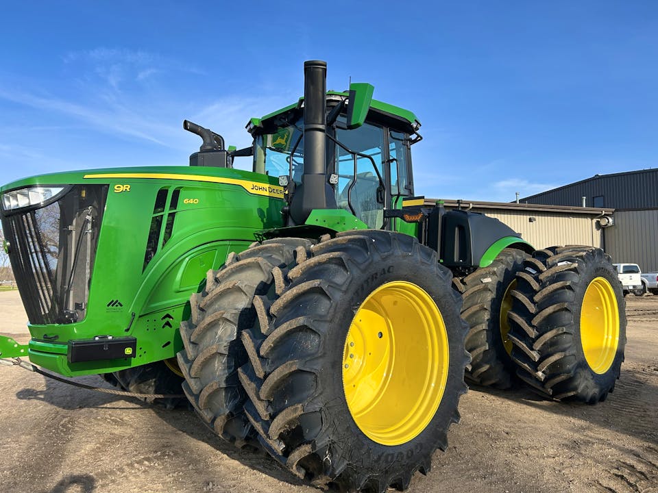 John Deere 9R 640