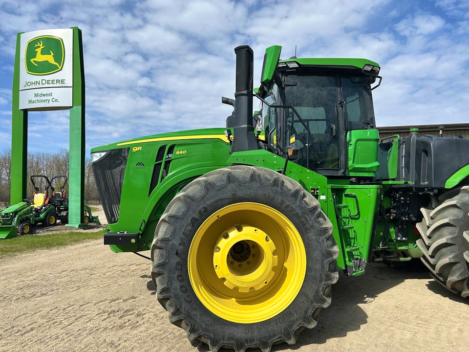 John Deere 9R 640