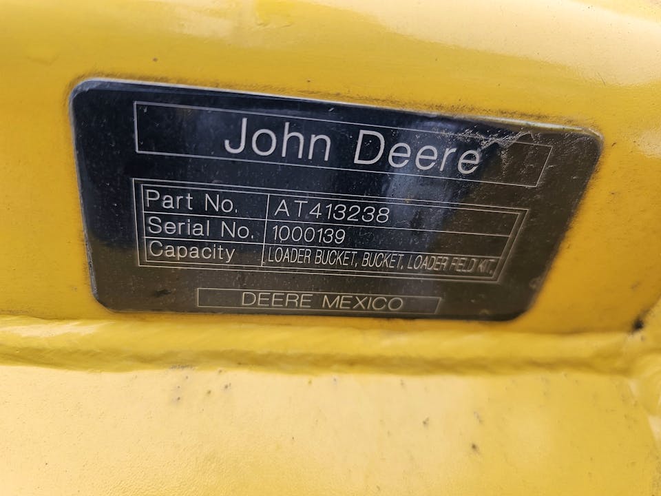 John Deere AT413238