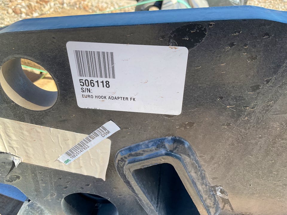 John Deere BYT13217 EURO HOOK ADAPTER FK