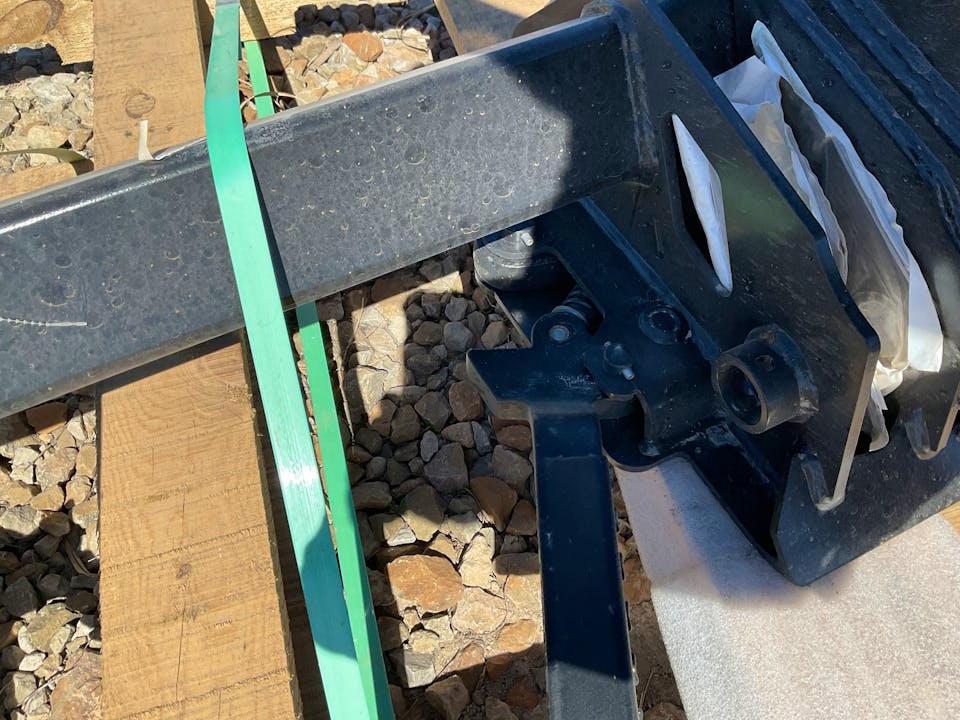 John Deere BYT13217 EURO HOOK ADAPTER FK