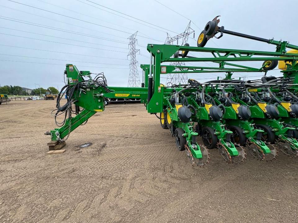 John Deere DB66
