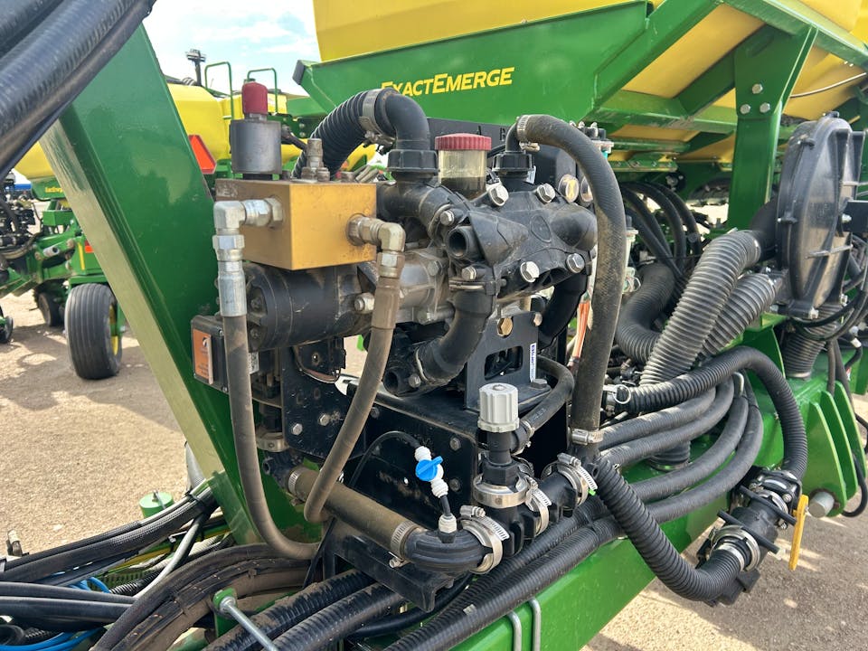 John Deere DR16X
