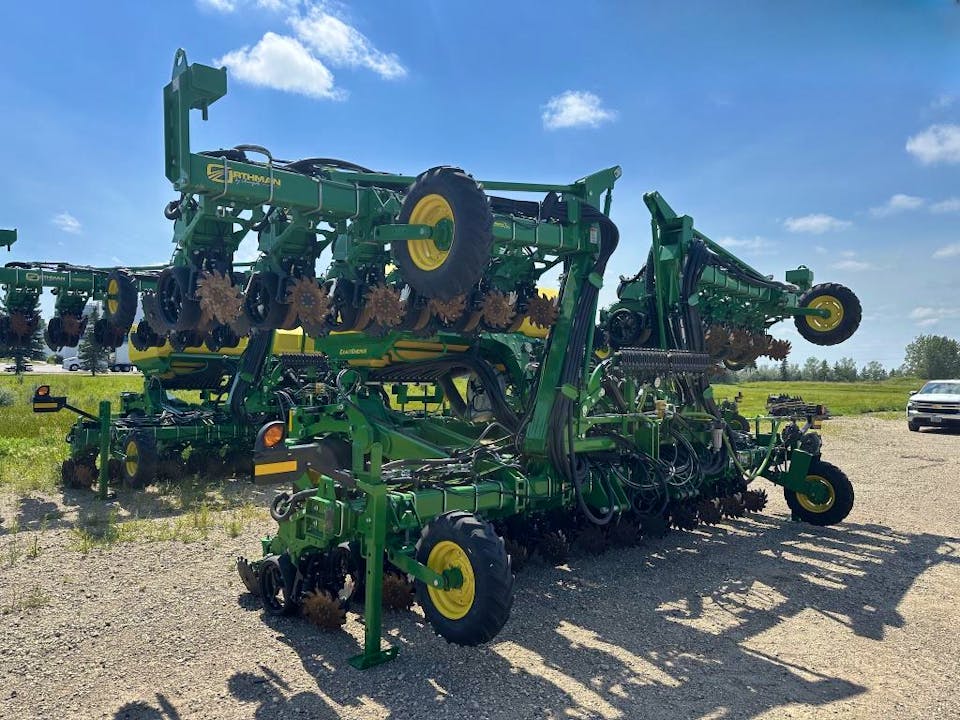 John Deere DR24