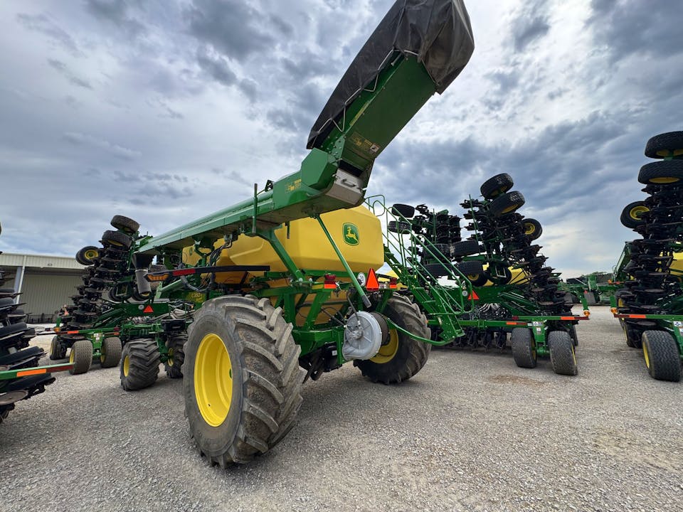 John Deere N560