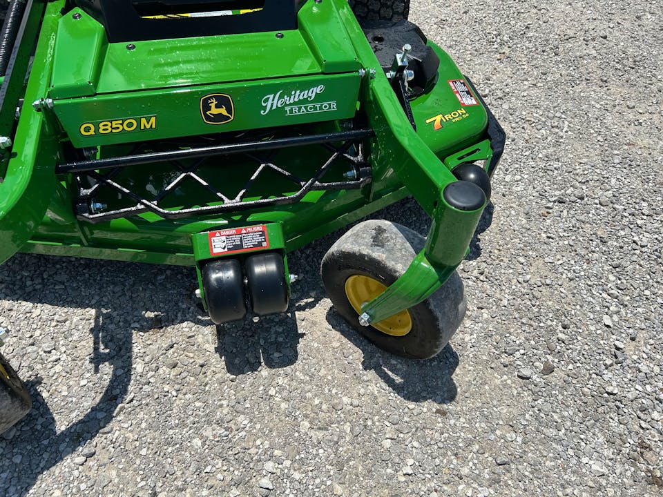 John Deere Q850M
