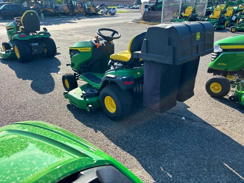 John Deere S240