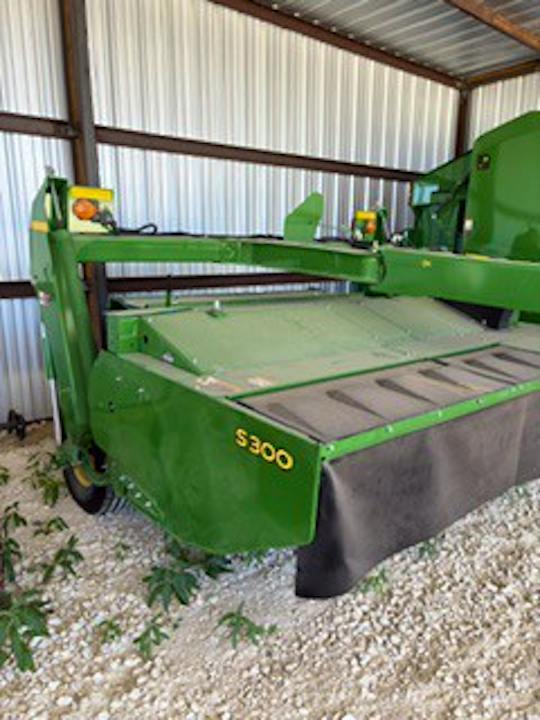 John Deere S300