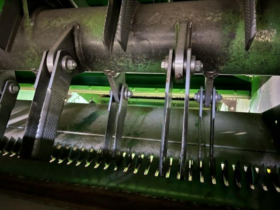 John Deere S7 700