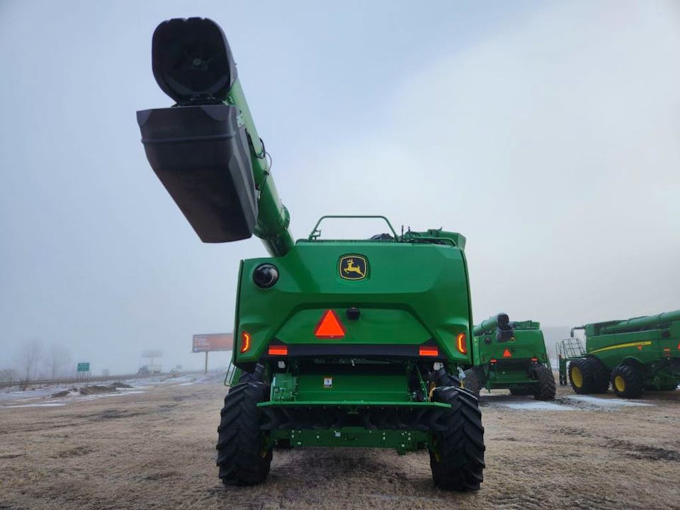 John Deere S7 700