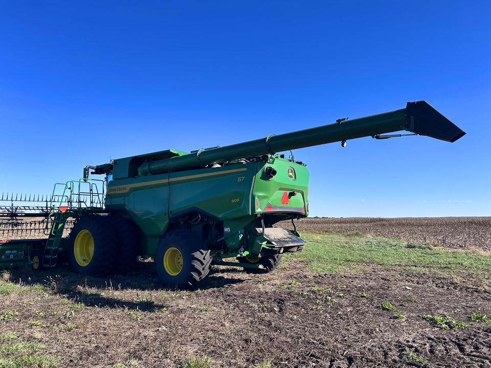 John Deere S7 900