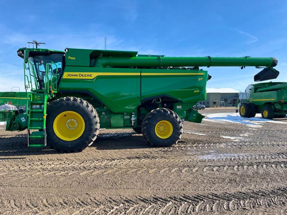 John Deere S7 900
