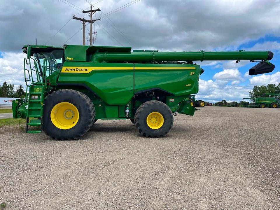 John Deere S7 900
