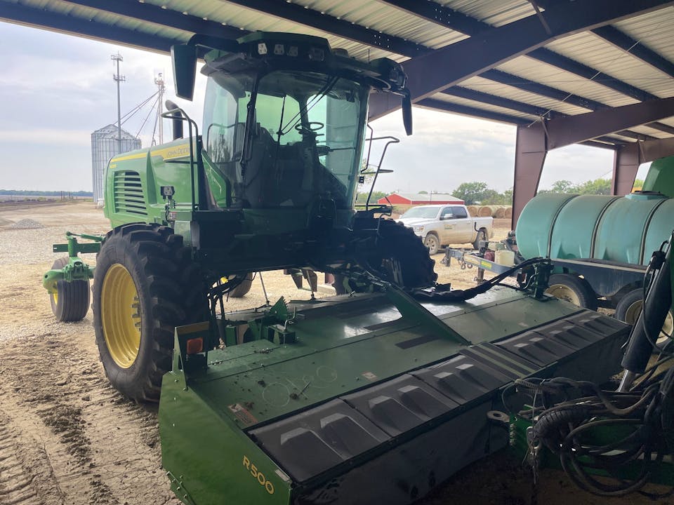 John Deere W235R