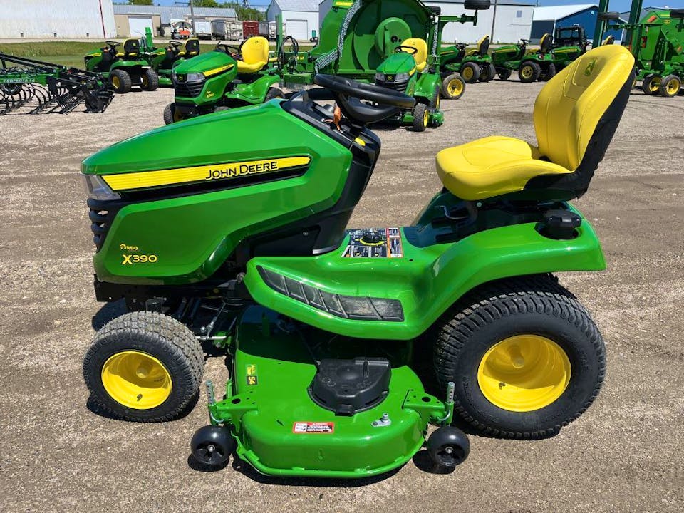 John Deere X390