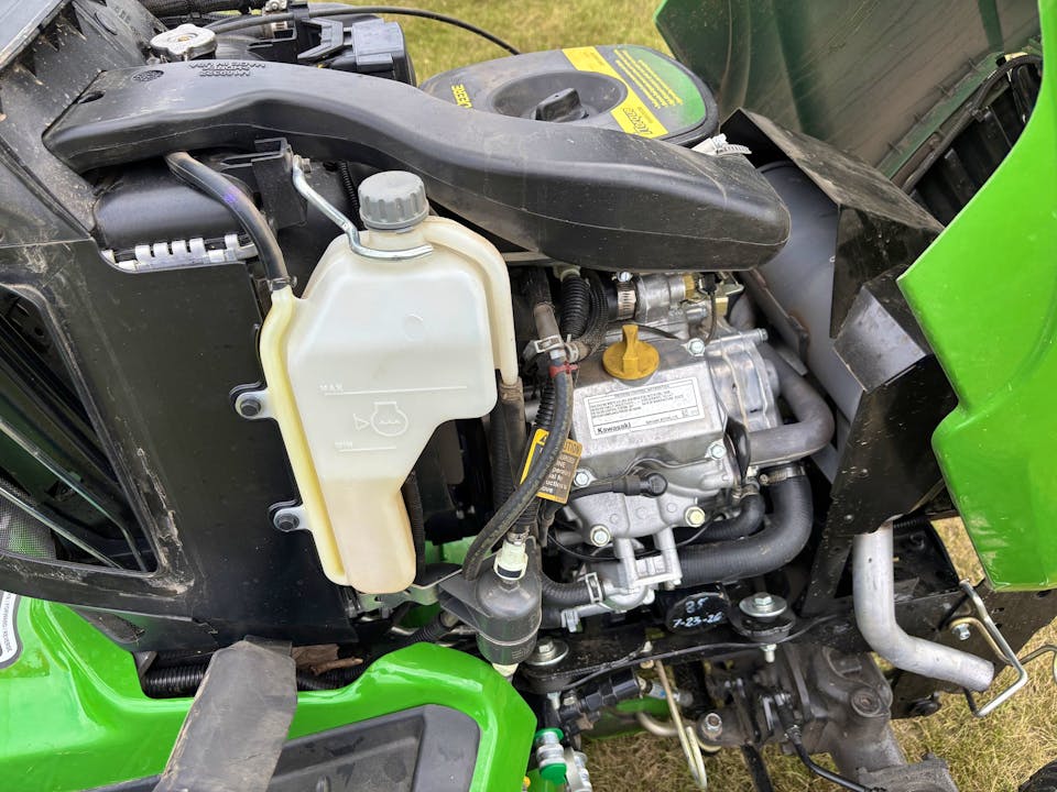 John Deere X739