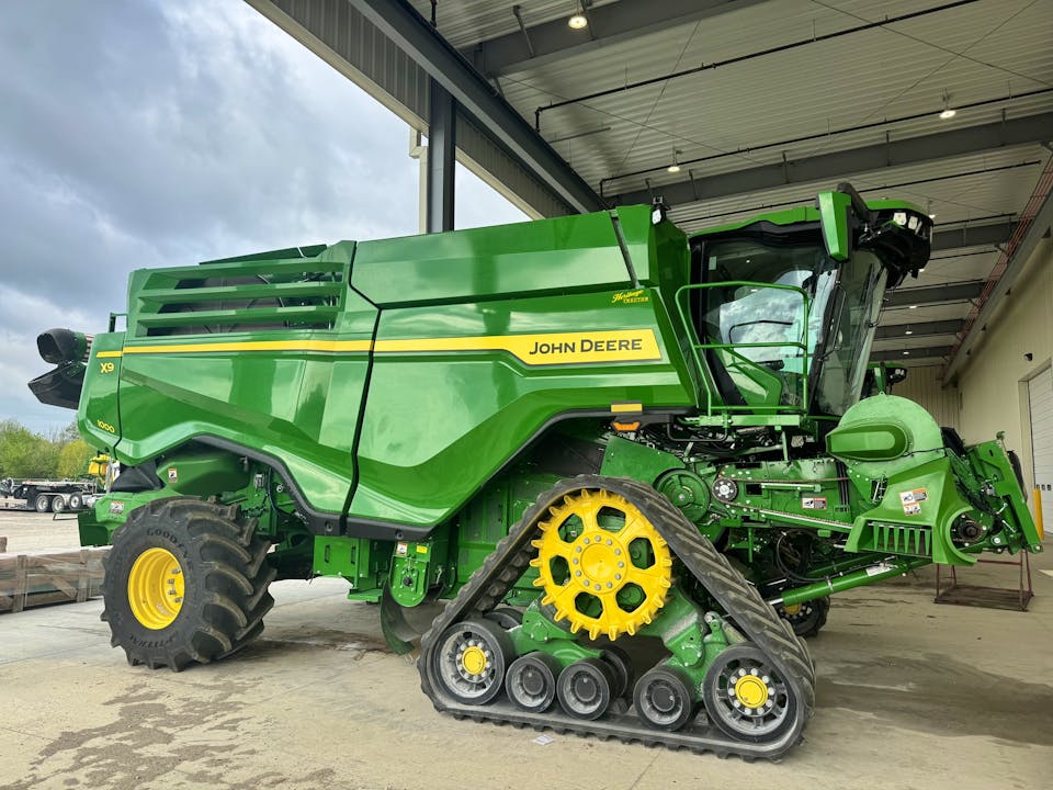 John Deere X9 1000