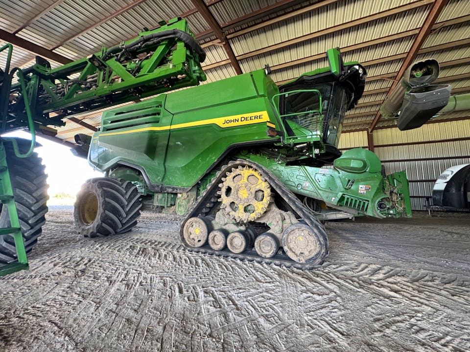 John Deere X9 1000