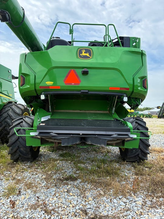 John Deere X9 1100