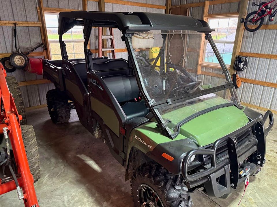 John Deere XUV825M S4