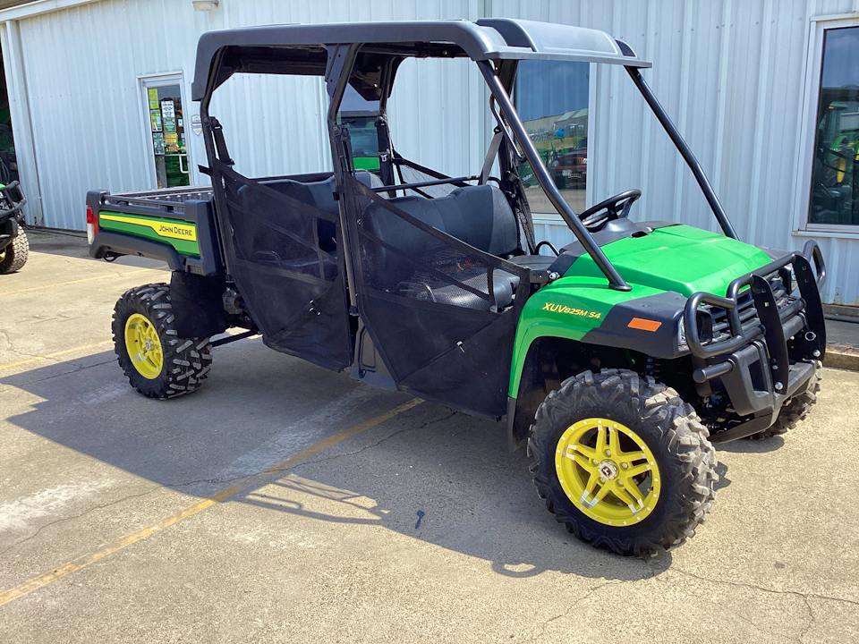 John Deere XUV825M S4