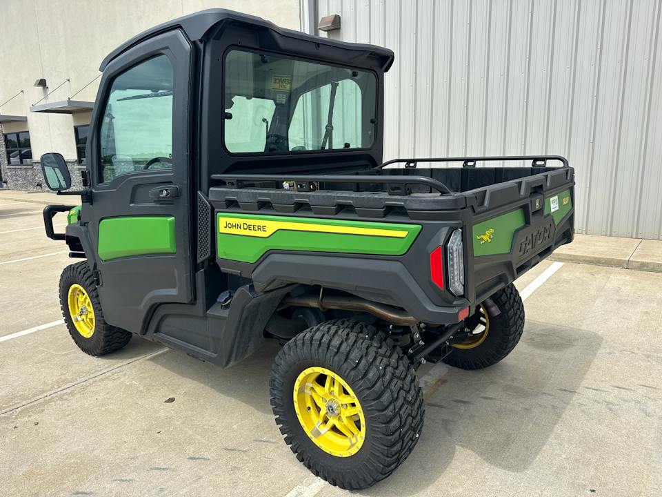 John Deere XUV845M